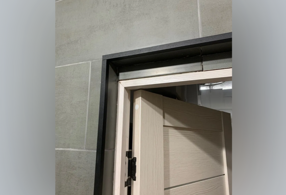 Угол декоративный 30х30 Уп 12-27.2700.515 Черный