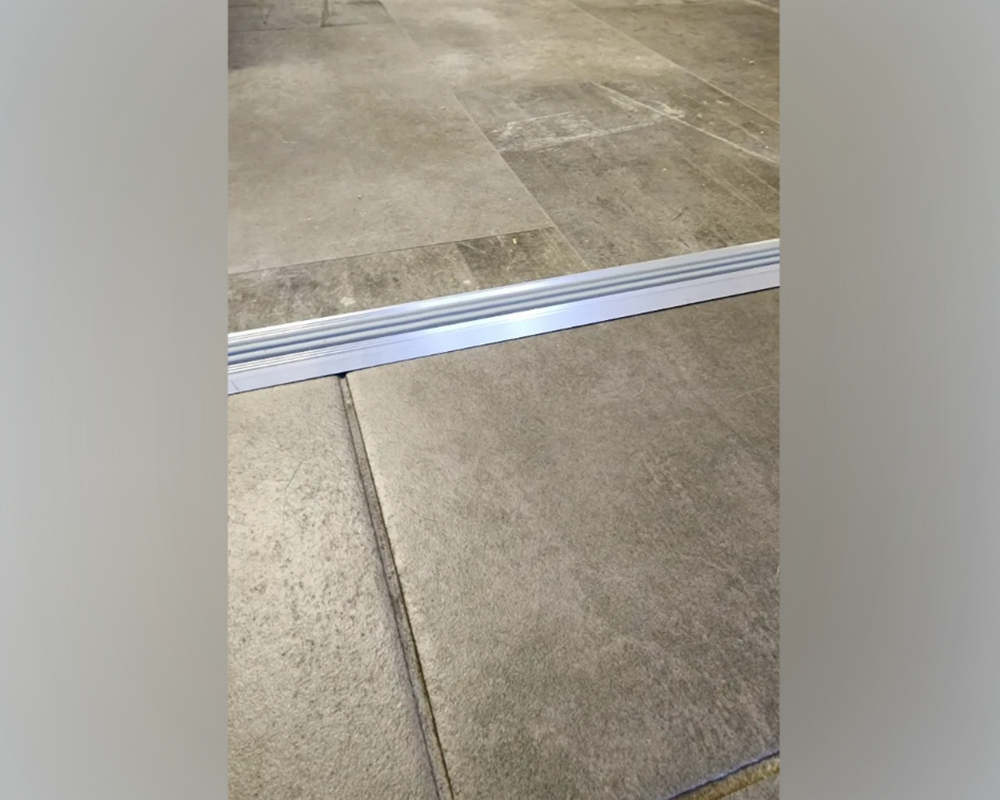 Порог одноуровневый ПС 08.2700.001ч Без покрытия