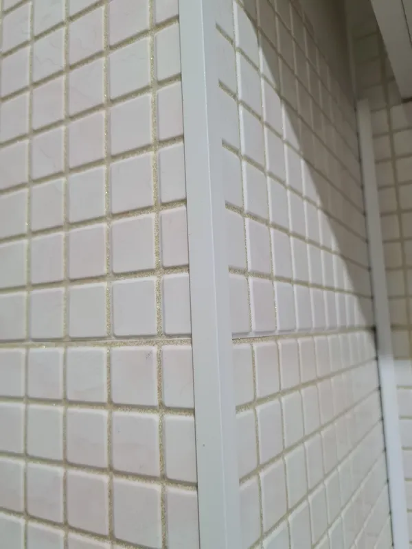 Угол наружный алюминиевый УО 01-27.2700.020