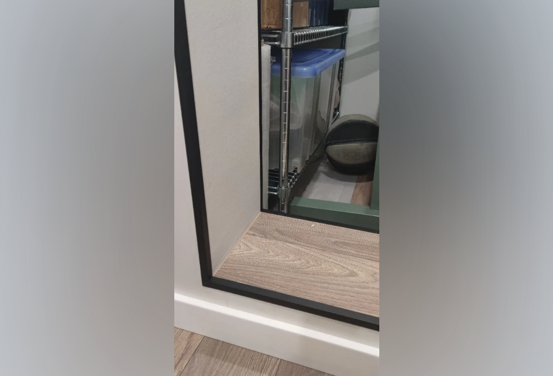 Угол декоративный 15х15 Уп 04-27.2700.515 Черный