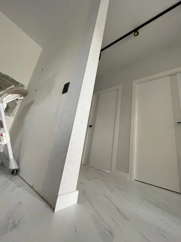 Угол наружный алюминиевый УО 01-27.2700.18