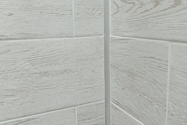 Профиль окантовочный ПК 06-9.2700.242л Шампань