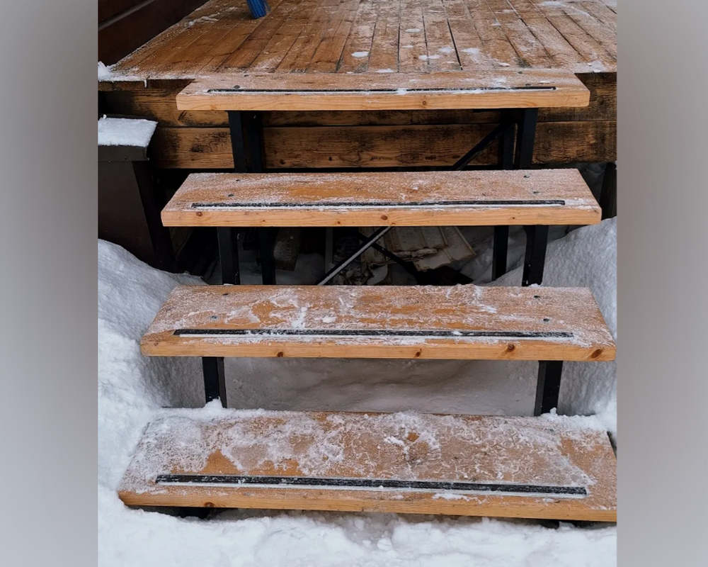 Порог одноуровневый ПС 08.2700.001ч Без покрытия