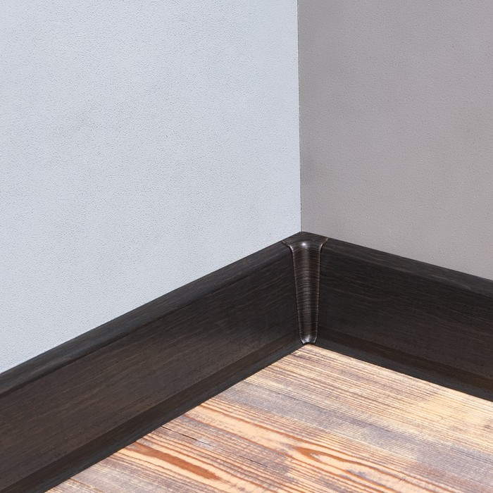 Плинтус ПВХ Волшебная палочка 70мм Home 2,2м 7020