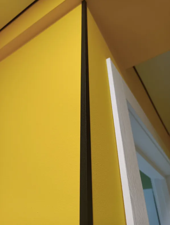 Угол декоративный 30х30 Уп 12-27.2700.515 Черный