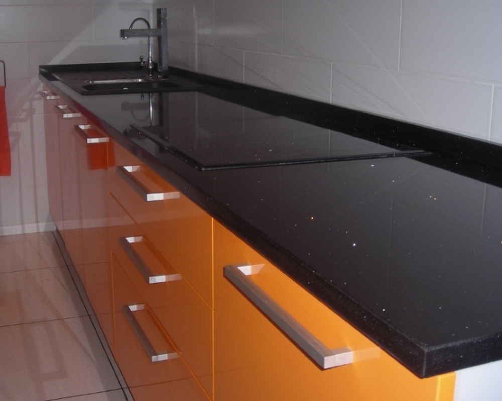 Кухонный плинтус Thermoplast AP630-1910 Чёрный матовый