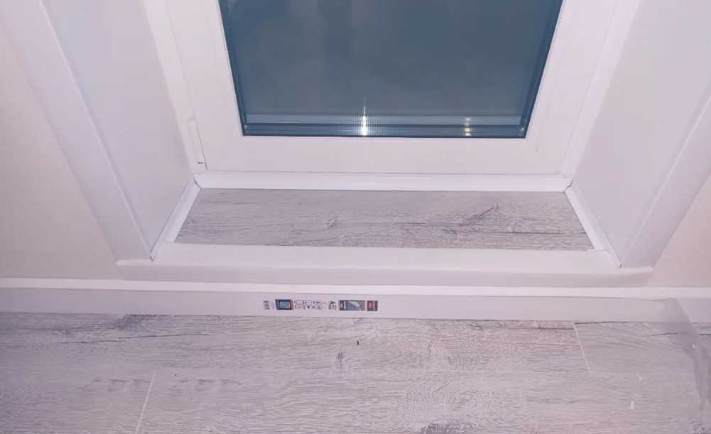 Микроплинтус SL16X25-04 16х25х2000мм Белый