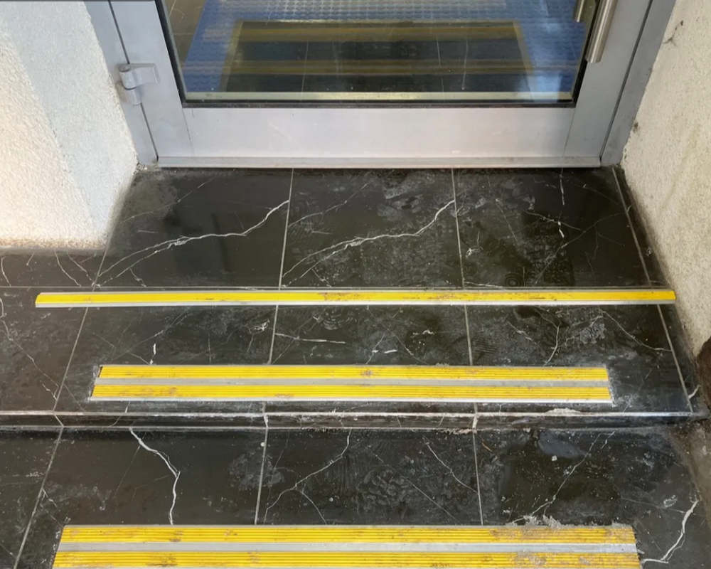 Порог одноуровневый ПС 08.2700.242л Шампань