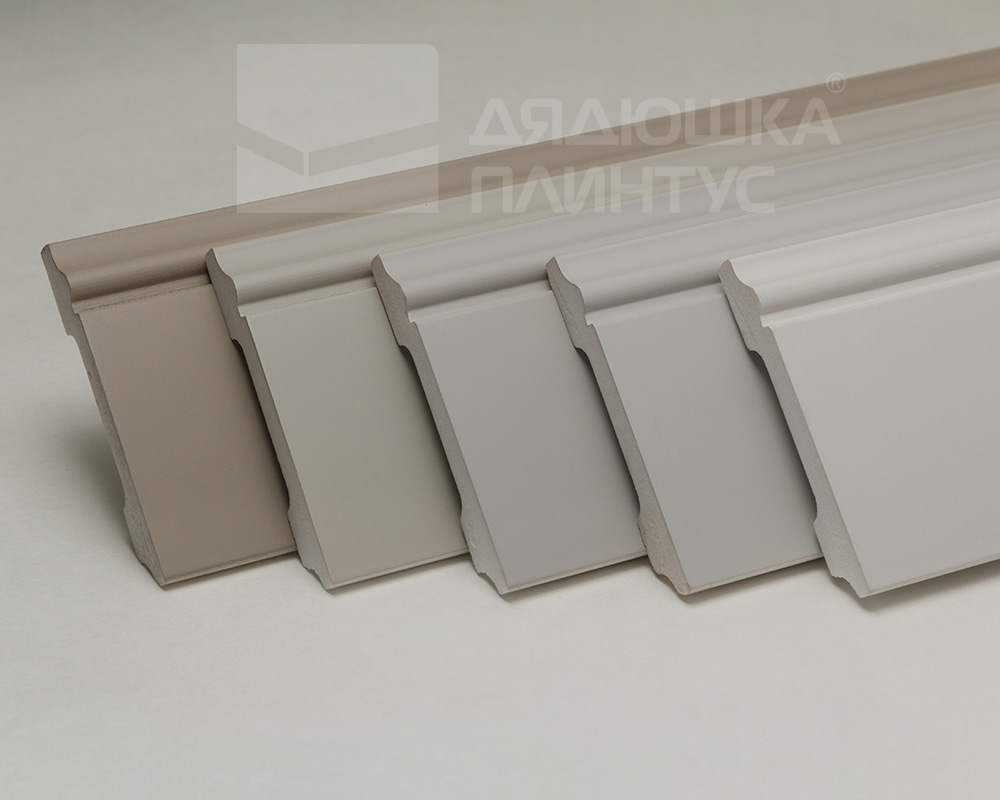 Плинтус из полистирола высокой плотности Волшебная палочка . 80мм 2м. RAL 9003. Окрашенная