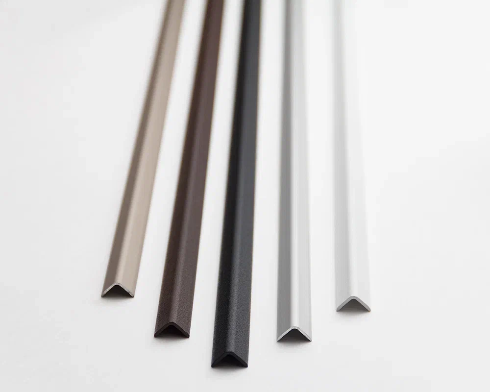 Угол наружный алюминиевый УО 01-27.2700.093