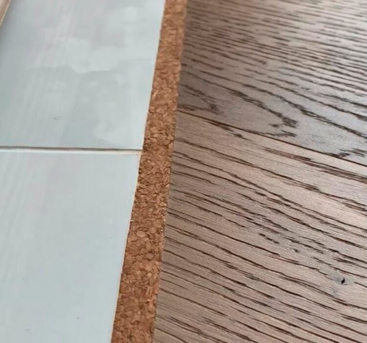 Компенсатор пробковый ВОЛШЕБНАЯ ПАЛОЧКА 900*15*10мм Р07