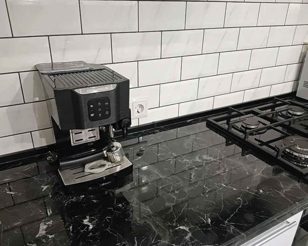 Кухонный плинтус Thermoplast AP630-1910 Чёрный матовый