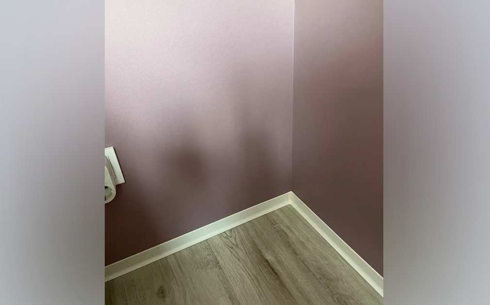 Плинтус алюминиевый Волшебная Палочка 60 мм 3,0 м Белый глянец