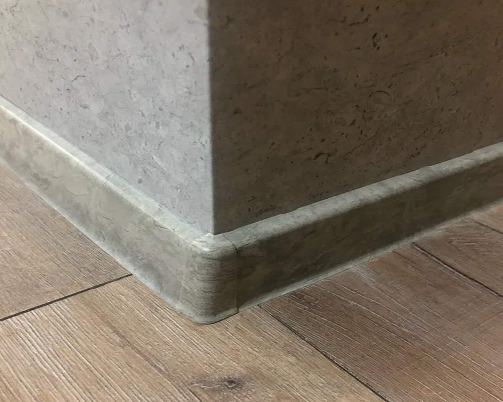 Плинтус ПВХ Волшебная палочка 70мм Home 2,2м 7037