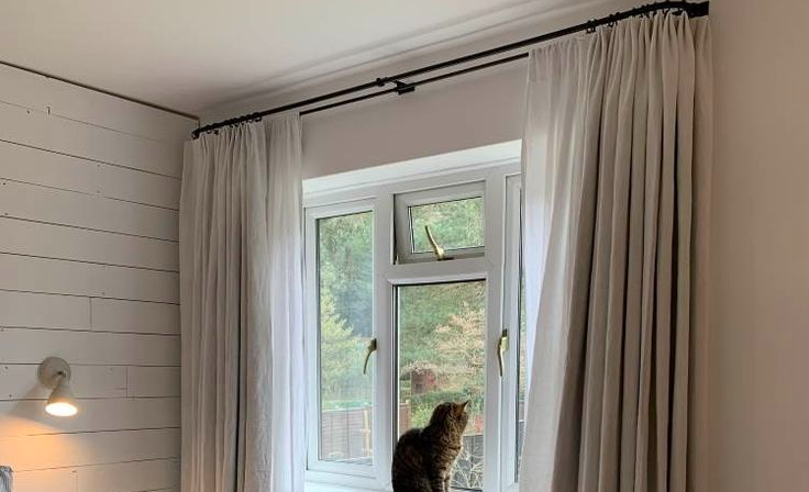 Карниз двухрядный кованый УЮТ D25мм 1,6м Черный