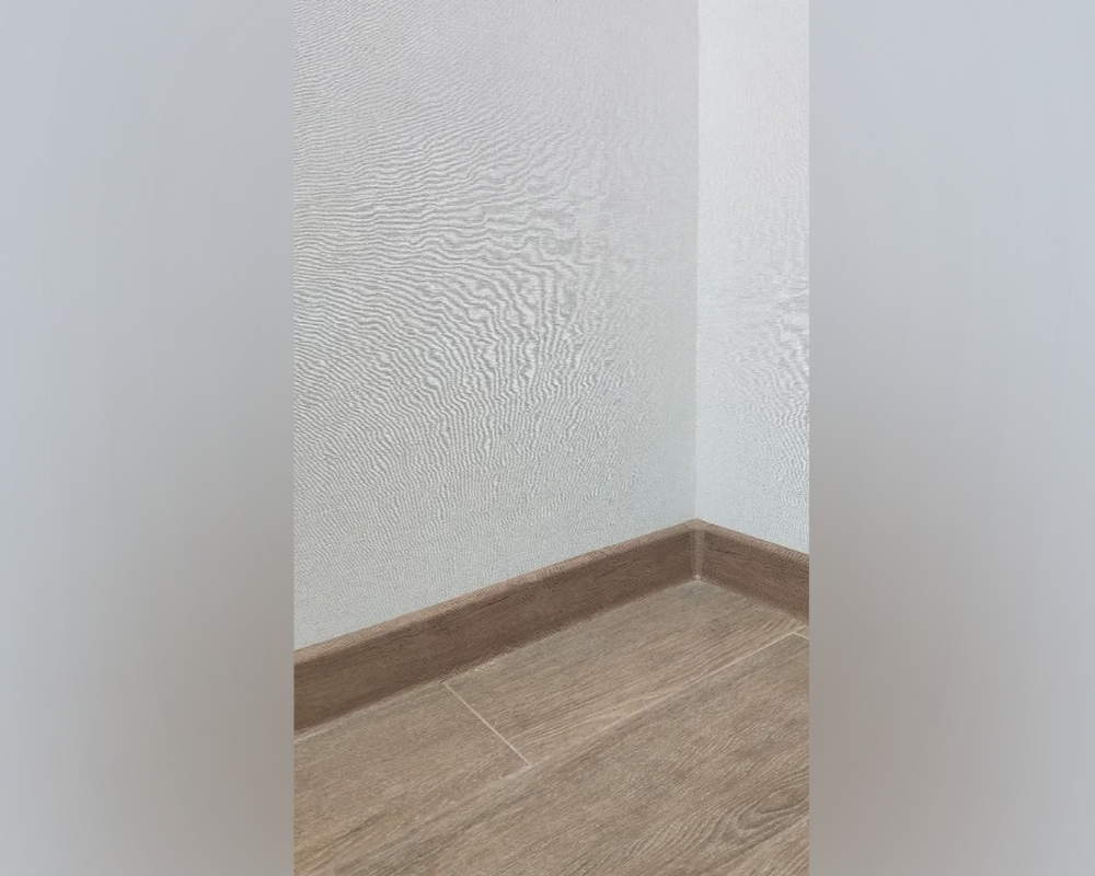 Плинтус ПВХ Волшебная палочка 70мм Home 2,2м 7025